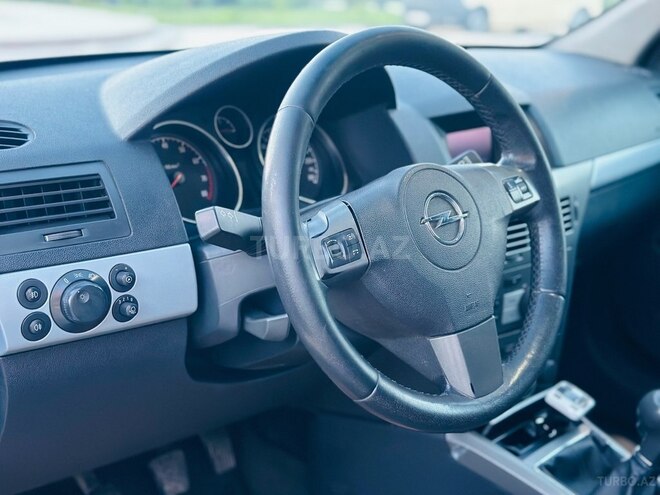 Opel Astra 2006, 270,000 km - 1.4 l - Bakı