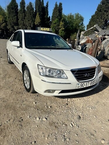Hyundai Sonata-1