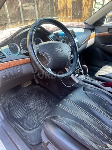 Hyundai Sonata-6