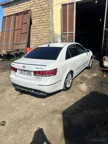 Hyundai Sonata-8