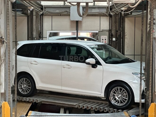Toyota Corolla Fielder 2019, 244,000 km - 1.5 л - Bakı