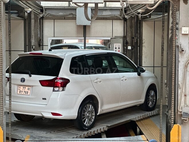 Toyota Corolla Fielder 2019, 244,000 km - 1.5 л - Bakı