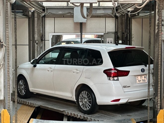 Toyota Corolla Fielder 2019, 244,000 km - 1.5 л - Bakı