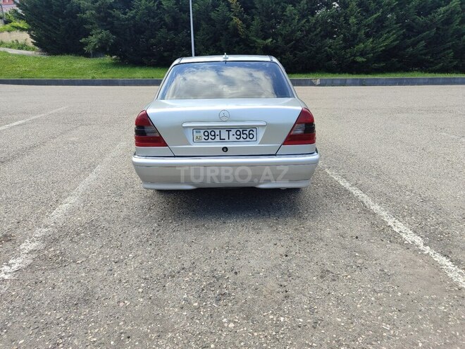 Mercedes C 180 1998, 320,000 km - 1.8 l - Quba