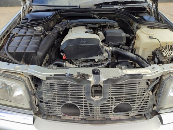 Mercedes C 180 1998, 320,000 km - 1.8 l - Quba