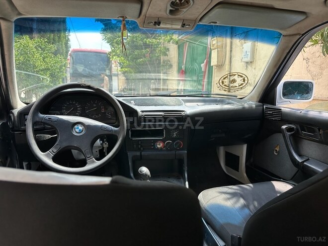 BMW 525 1990, 290,000 km - 2.5 l - Bakı