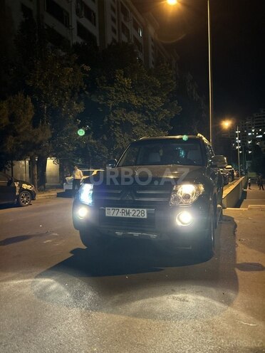 Mitsubishi Pajero 2007, 270,417 km - 3.0 л - Bakı
