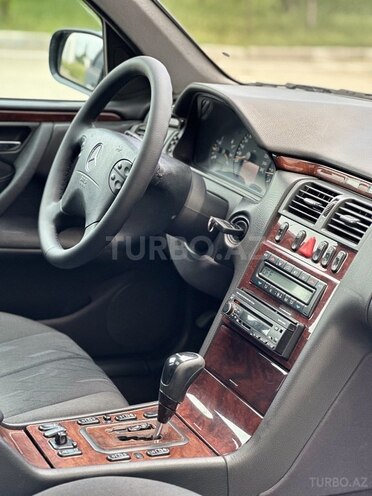 Mercedes E 280 2000, 396,000 km - 2.8 l - Saatlı