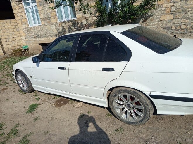 BMW 316 1994, 320,000 km - 1.6 l - Tovuz
