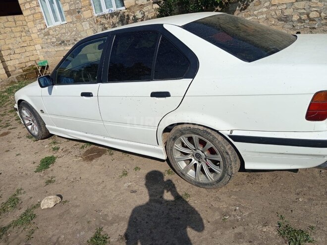 BMW 316 1994, 320,000 km - 1.6 l - Tovuz