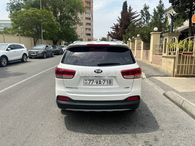 Kia Sorento-2