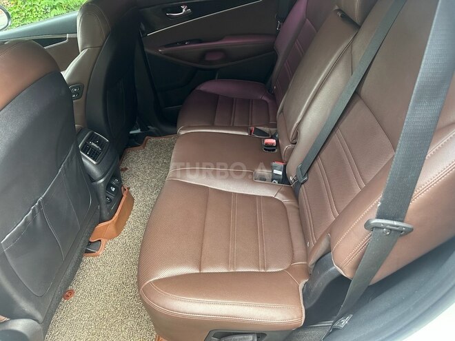 Kia Sorento-9