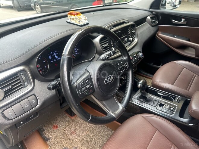 Kia Sorento-10