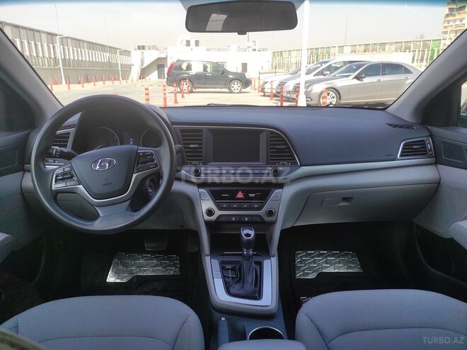 Hyundai Elantra 2018, 82,750 km - 2.0 l - Bakı