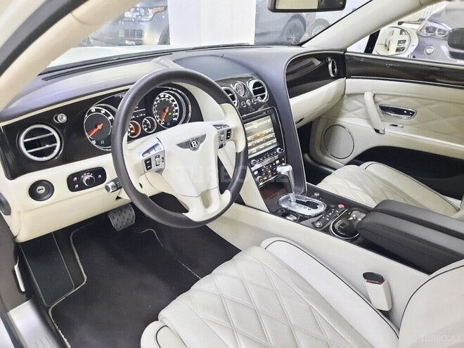 Bentley Flying Spur-12