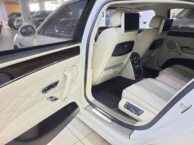 Bentley Flying Spur-16