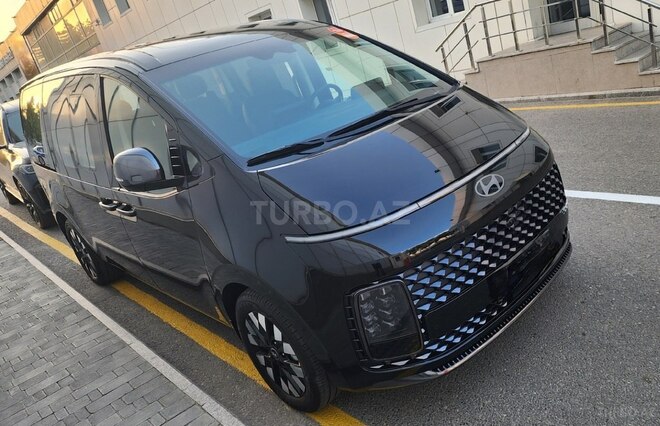 Hyundai Staria 2024, 2,980 km - 1.6 l - Bakı