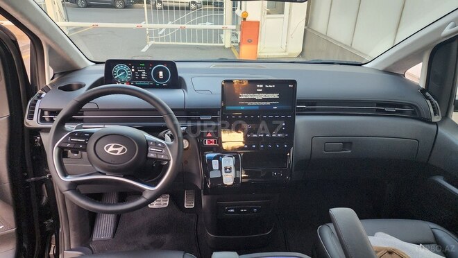 Hyundai Staria 2024, 2,980 km - 1.6 l - Bakı