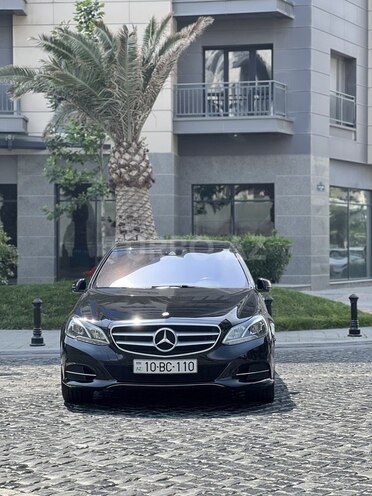 Mercedes E 200 2015, 230,000 km - 2.0 л - Bakı