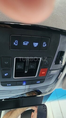 Hyundai Staria 2024, 2,980 km - 1.6 l - Bakı