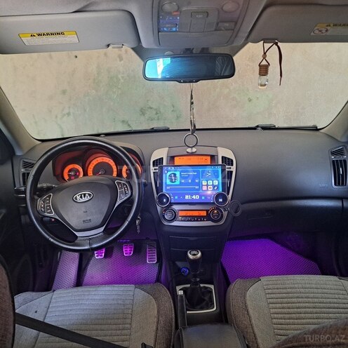 Kia  2008, 250,000 km - 1.6 l - Biləsuvar
