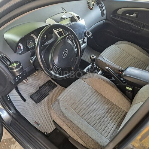 Kia  2008, 250,000 km - 1.6 l - Biləsuvar