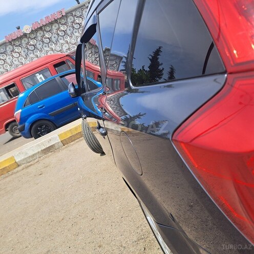 Kia  2008, 250,000 km - 1.6 l - Biləsuvar