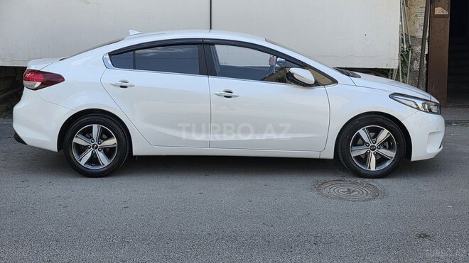 Kia K3 2016, 170,000 km - 1.6 l - Yevlax