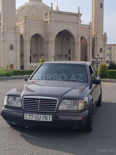 Mercedes E 220 1995, 478,150 km - 2.2 l - Bakı