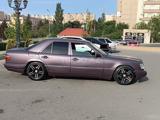 Mercedes E 220 1995, 478,150 km - 2.2 l - Bakı