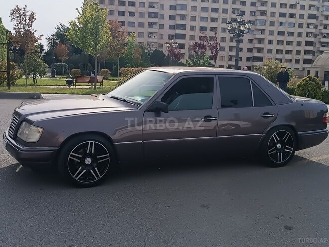 Mercedes E 220 1995, 478,150 km - 2.2 l - Bakı