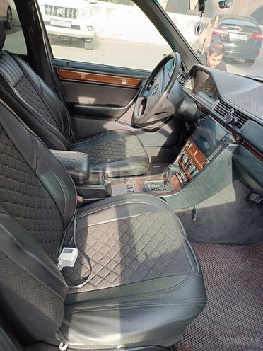 Mercedes E 220 1995, 478,150 km - 2.2 l - Bakı