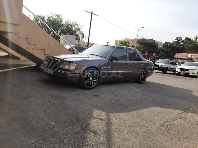 Mercedes E 220 1995, 478,150 km - 2.2 l - Bakı