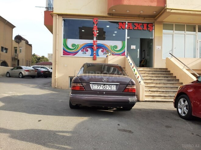 Mercedes E 220 1995, 478,150 km - 2.2 l - Bakı