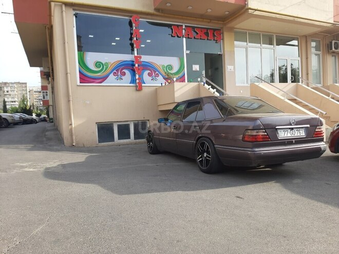 Mercedes E 220 1995, 478,150 km - 2.2 l - Bakı