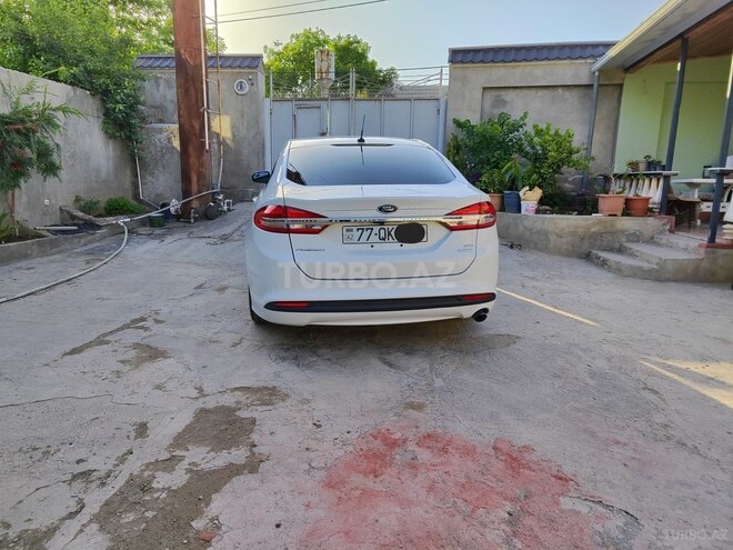 Ford Fusion (North America) 2018, 200,000 km - 1.5 л - Masallı