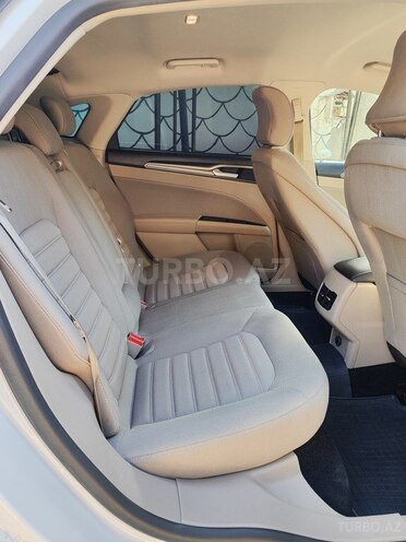 Ford Fusion (North America) 2018, 200,000 km - 1.5 л - Masallı