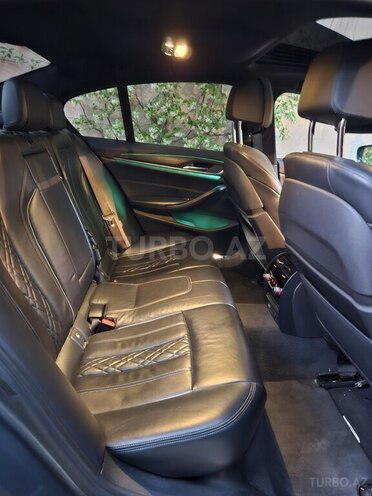 BMW 520 2017, 210,000 km - 2.0 l - Bakı