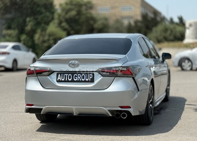 Toyota Camry-5