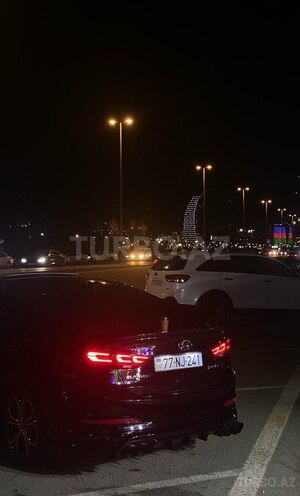 Hyundai Elantra 2016, 187,215 km - 2.0 л - Bakı