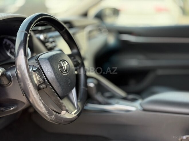 Toyota Camry-17