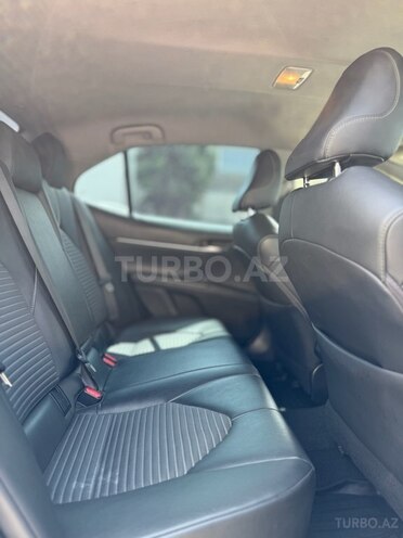Toyota Camry-18