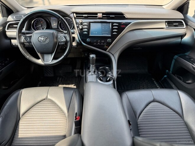 Toyota Camry-19