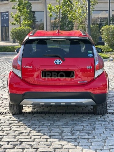 Toyota Aqua 2016, 198,000 km - 1.5 l - Bakı