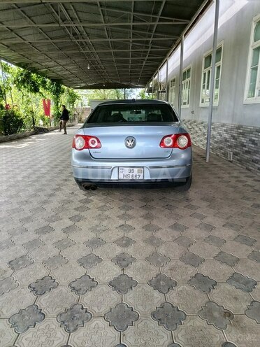 Volkswagen Passat 2005, 377,880 km - 2.0 l - Biləsuvar
