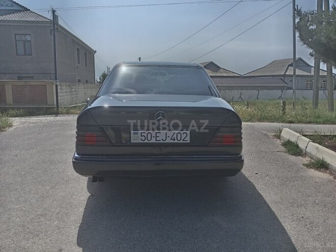 Mercedes E 250 1992, 577,973 km - 2.5 l - Şirvan