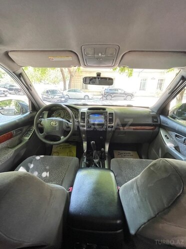 Toyota Land Cruiser Prado-7