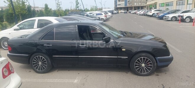 Mercedes E 230 1997, 354,253 km - 2.3 l - Sumqayıt