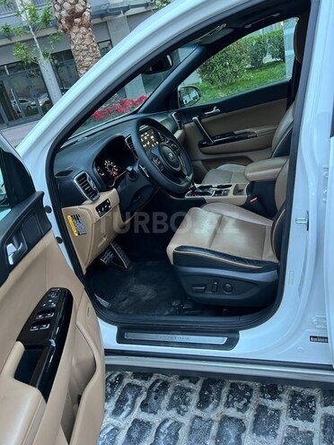 Kia Sportage-11