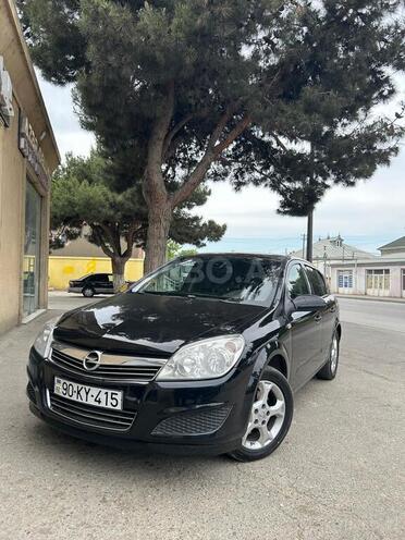 Opel Astra 2007, 300,000 km - 1.4 l - Xudat